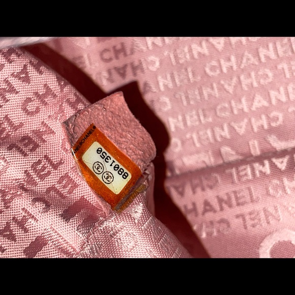 Chanel Lambskin Quilted Chain Bag - Picture 10 of 12